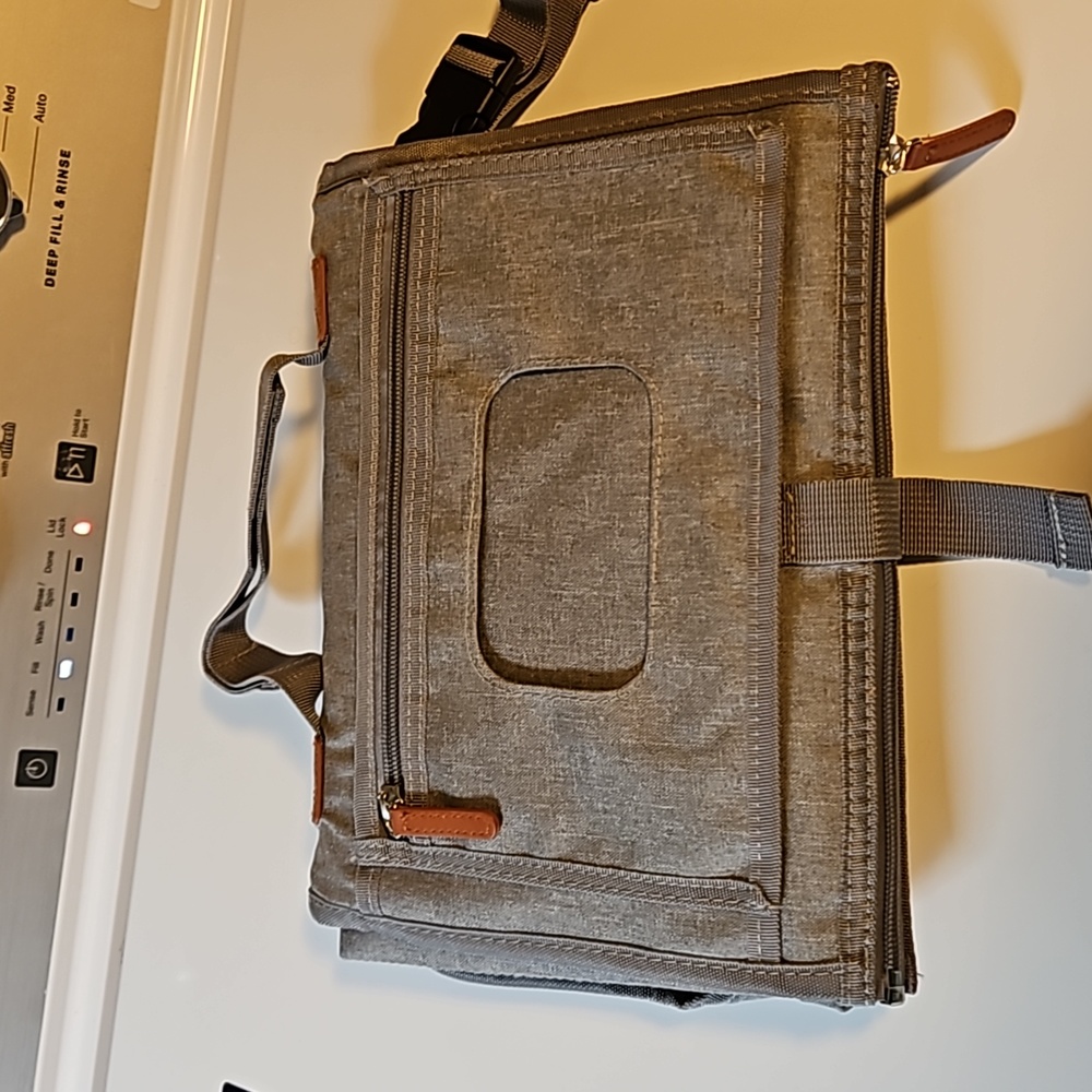 Portable Changing Station - Picture 5 of 7
